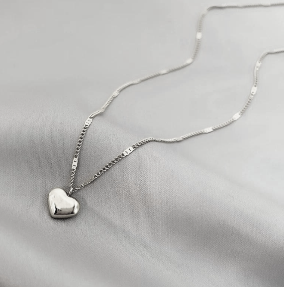 Collar con Colgante de Corazón