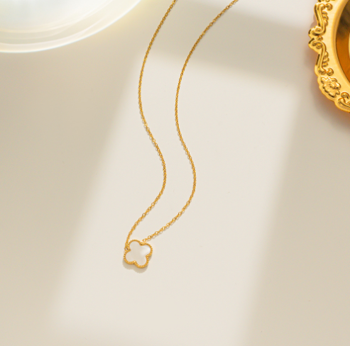 Collar de Trébol de Oro de 18K Céline Luxury para Mujer (Individual)