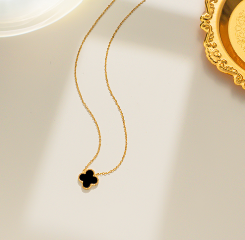 Collar de Trébol de Oro de 18K Céline Luxury para Mujer (Individual)