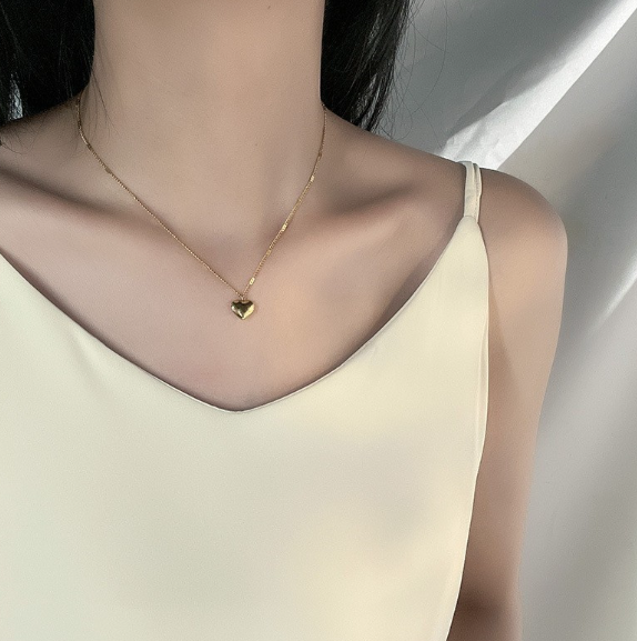 Collar con Colgante de Corazón
