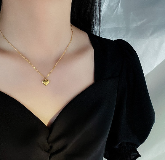 Collar con Colgante de Corazón